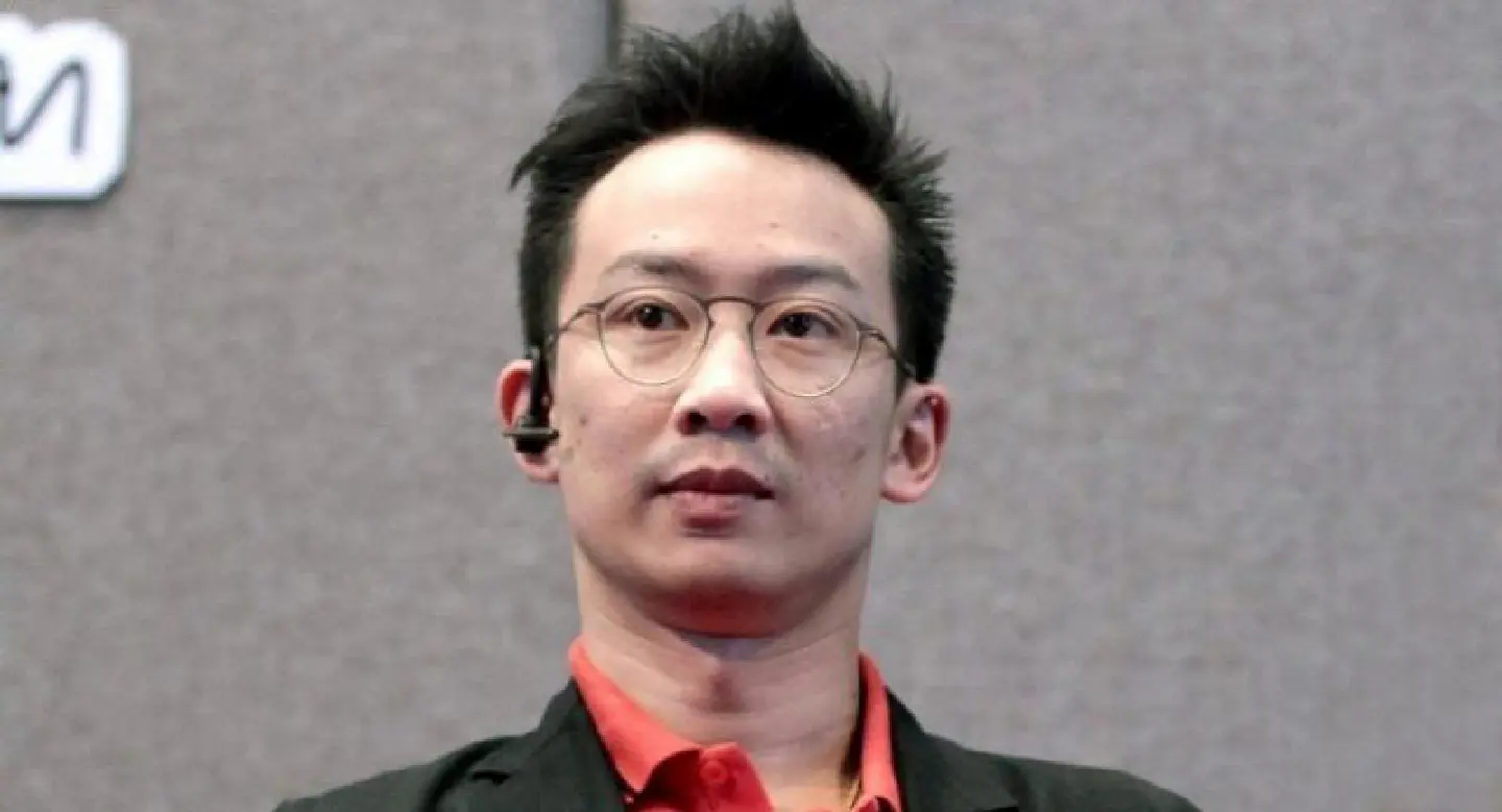 Thaksin son summoned in fraud probe
