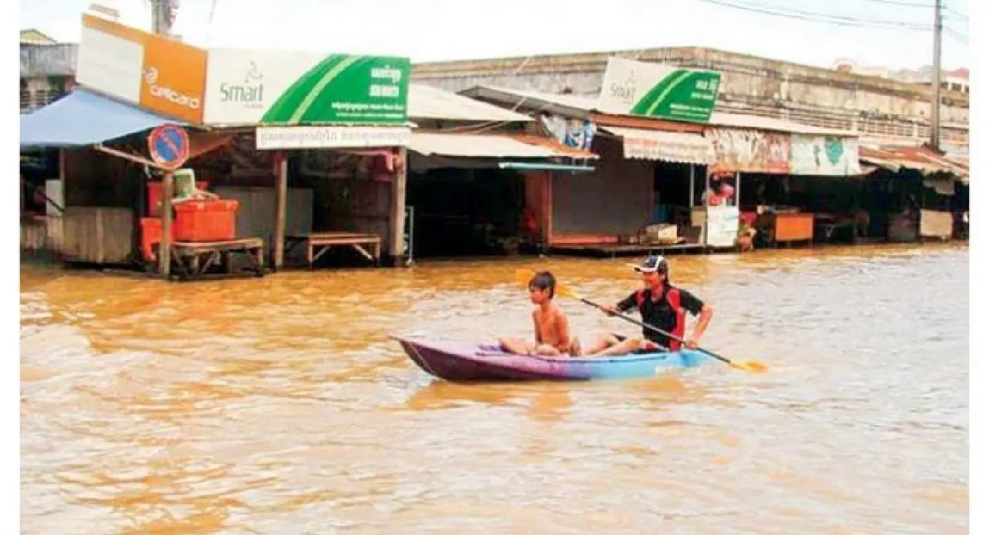 Thousands displaced in Cambodia by flooding of Mekong Thousands displaced in Cambodia by flooding of Mekong