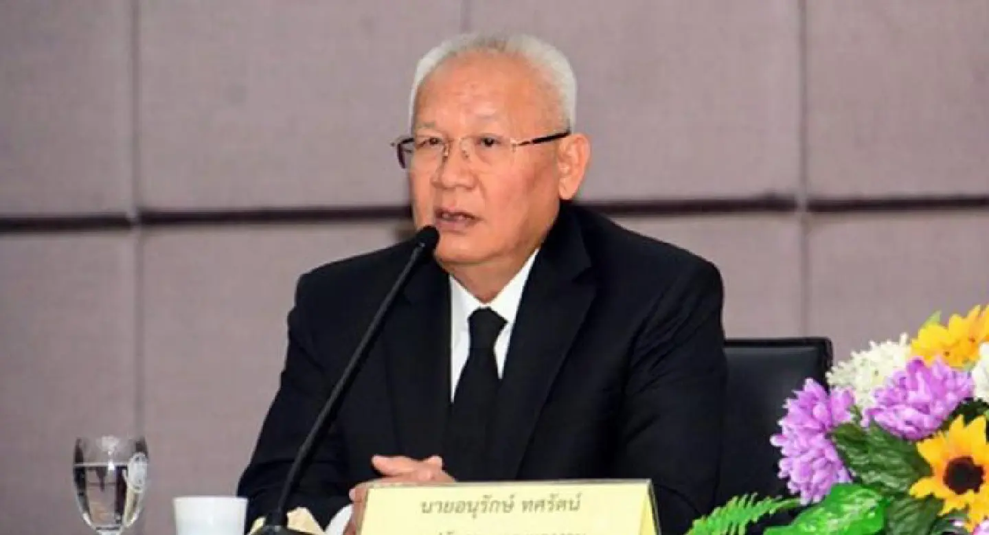 Thai ministers back Myanmar govt idea to insure Thailand-bound workers Thai ministers back Myanmar govt idea to insure Thailand-bound workers