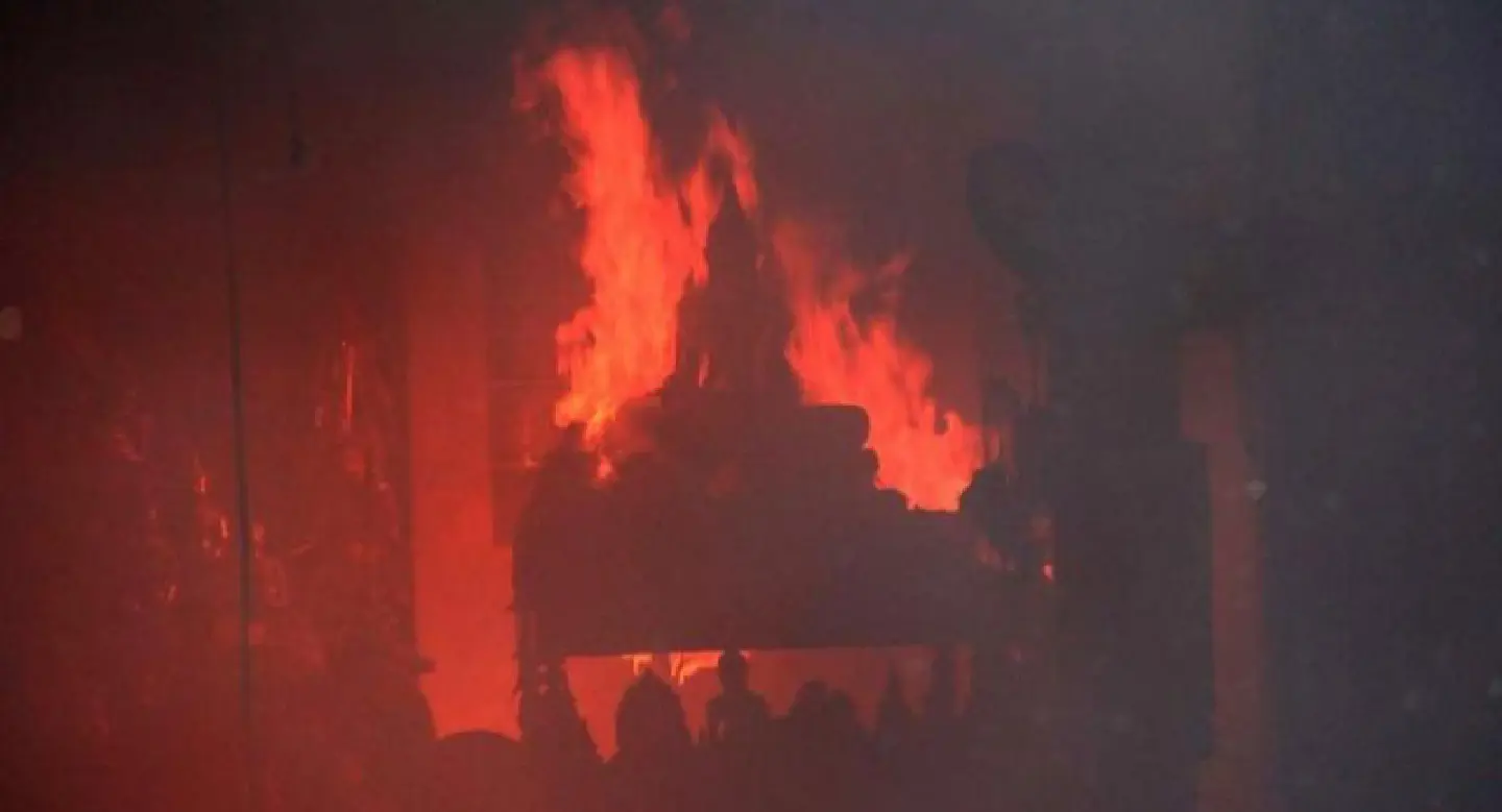 Monks' living quarters in Samut Prakan temple destroyed in fire Monks' living quarters in Samut Prakan temple destroyed in fire