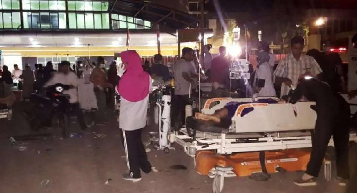 Updated : Tsunami warning cancelled after magnitude 7 earthquake rocks Indonesia's Lombok island