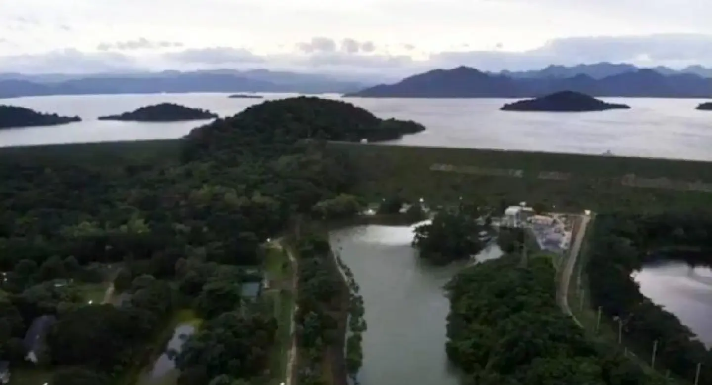 PM rejigs schedule to check on Phetchaburi water situation on Wednesday PM rejigs schedule to check on Phetchaburi water situation on Wednesday