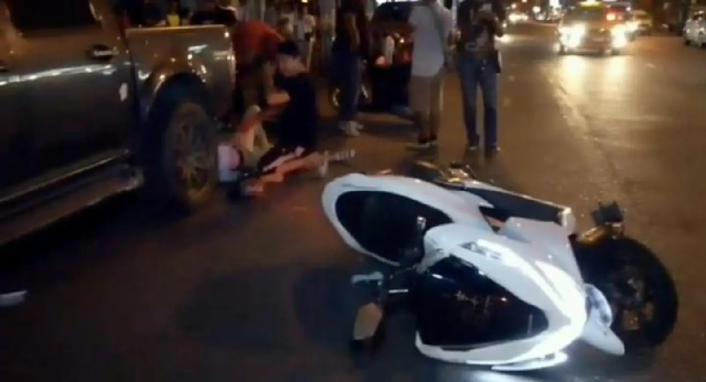 Chinese tourist injured in Pattaya motorcycle accident Chinese tourist injured in Pattaya motorcycle accident
