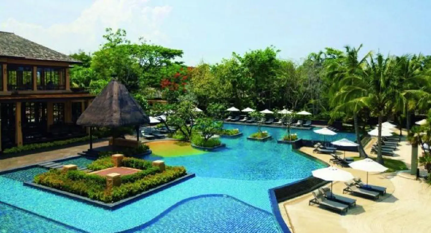Luxury by the Gulf