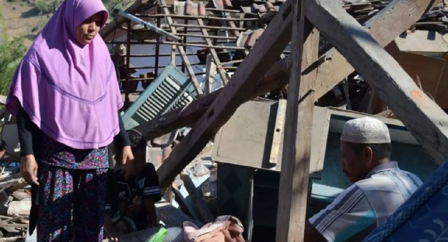 More than 70,000 homeless after deadly Lombok quake