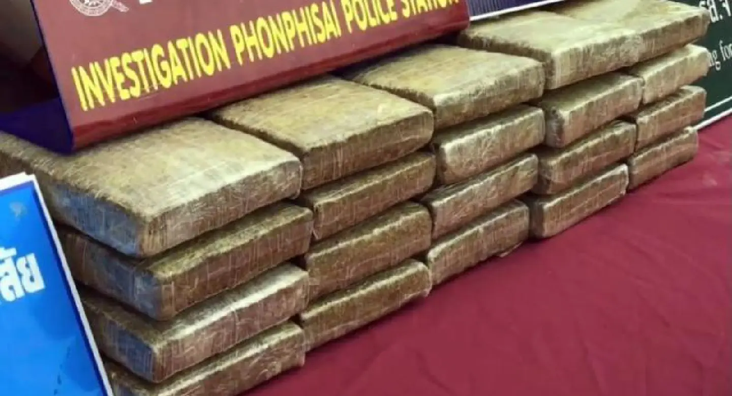 20kg marijuana bag dumped by Mekong 20kg marijuana bag dumped by Mekong