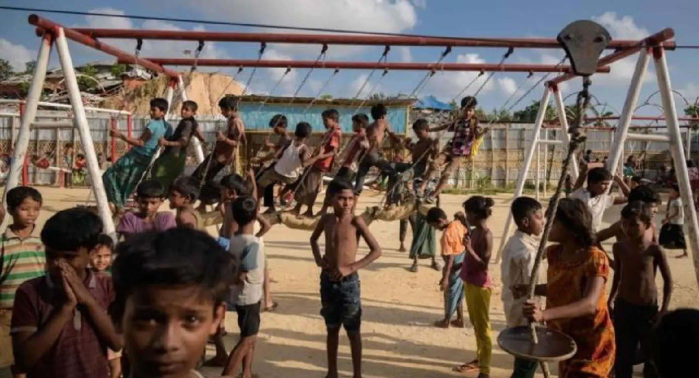 Myanmar asks Bangladesh to stop aid to stranded Rohingya Myanmar asks Bangladesh to stop aid to stranded Rohingya