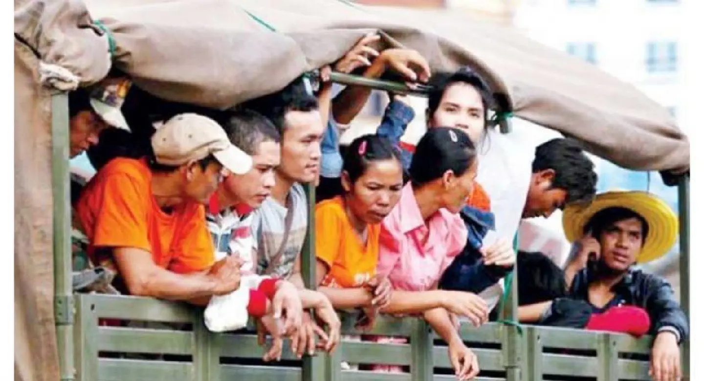 A thousand Cambodian labourers deported from Thailand A thousand Cambodian labourers deported from Thailand