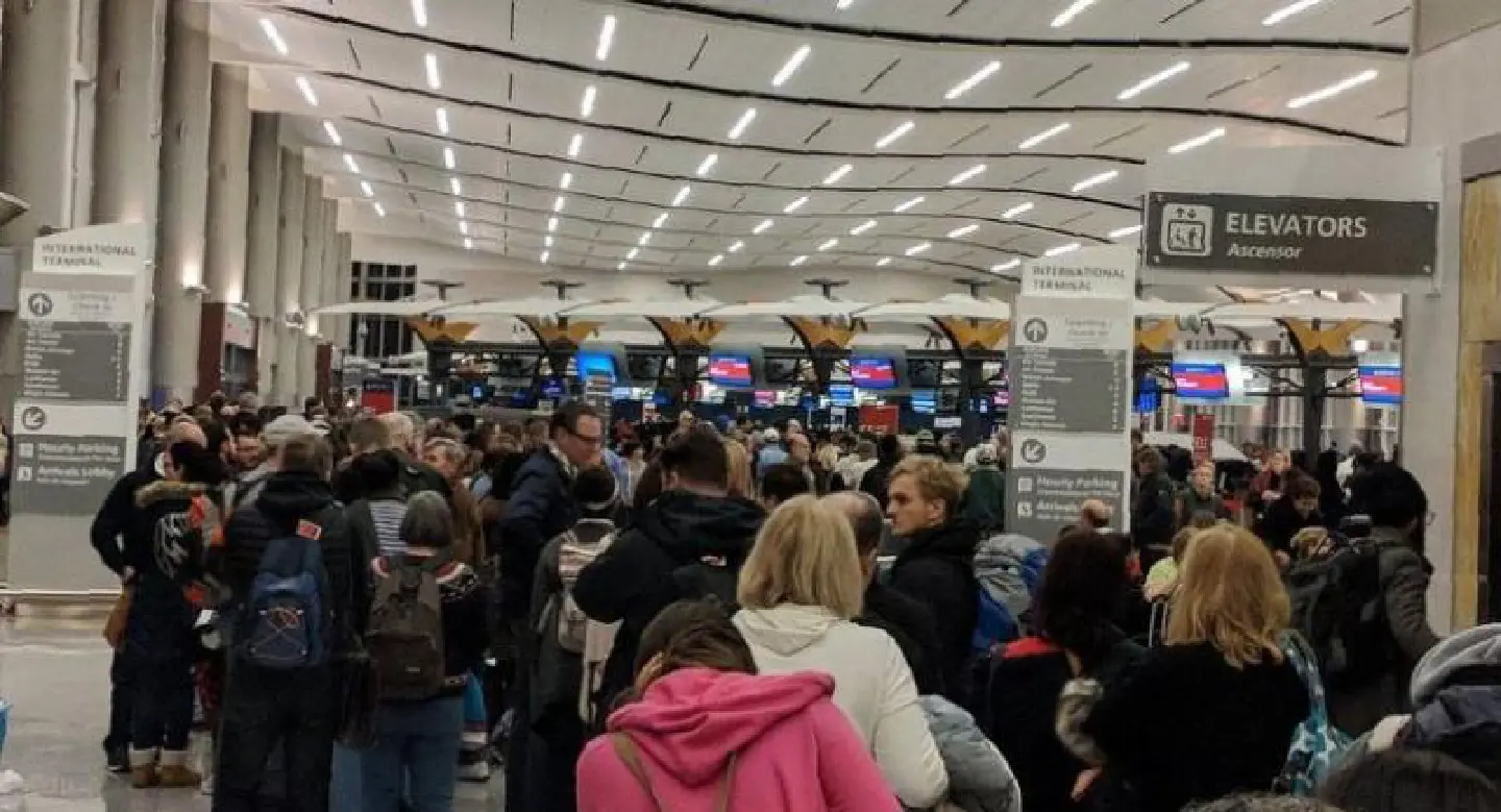 Top 10 busiest airports by passenger traffic in H1