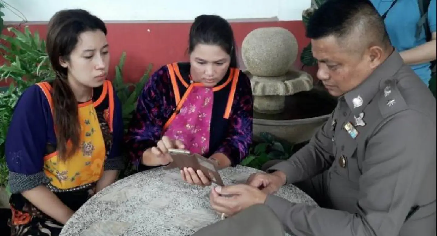 Two women killed, man hurt in Chiang Mai intersection crash Two women killed, man hurt in Chiang Mai intersection crash