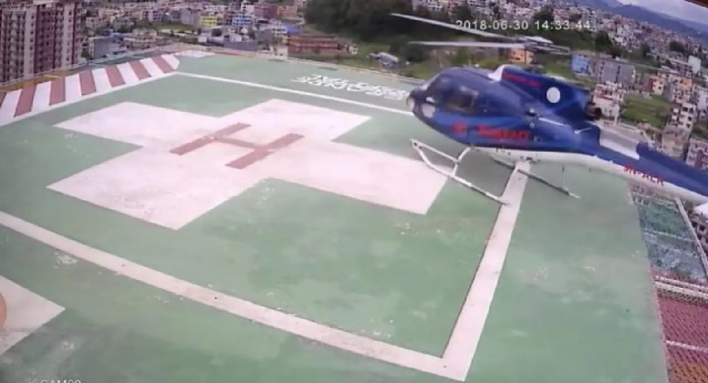Video shows a helicopter crash-landing at a hospital in Kathmandu