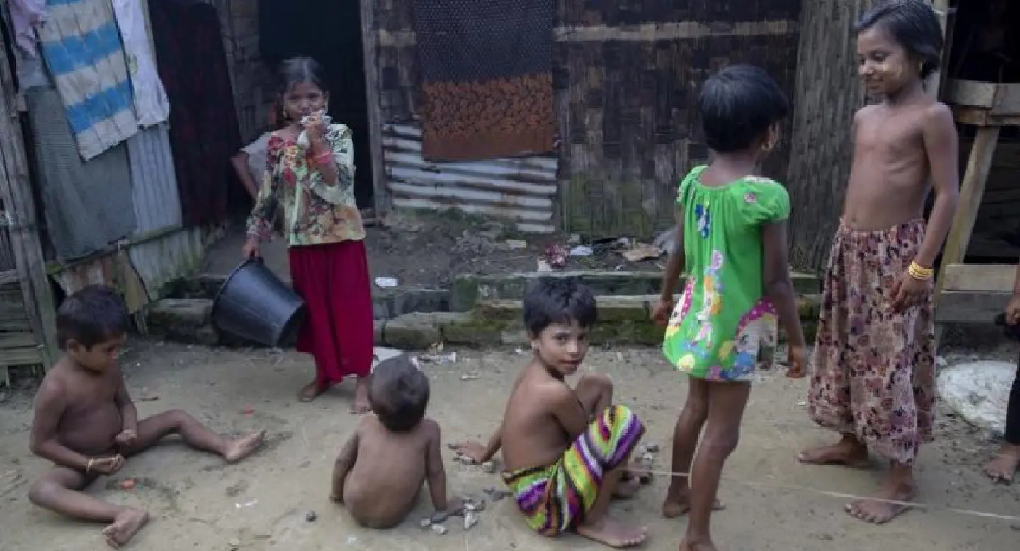 Half 'lost' Rohingya children orphaned by violence: study Half 'lost' Rohingya children orphaned by violence: study