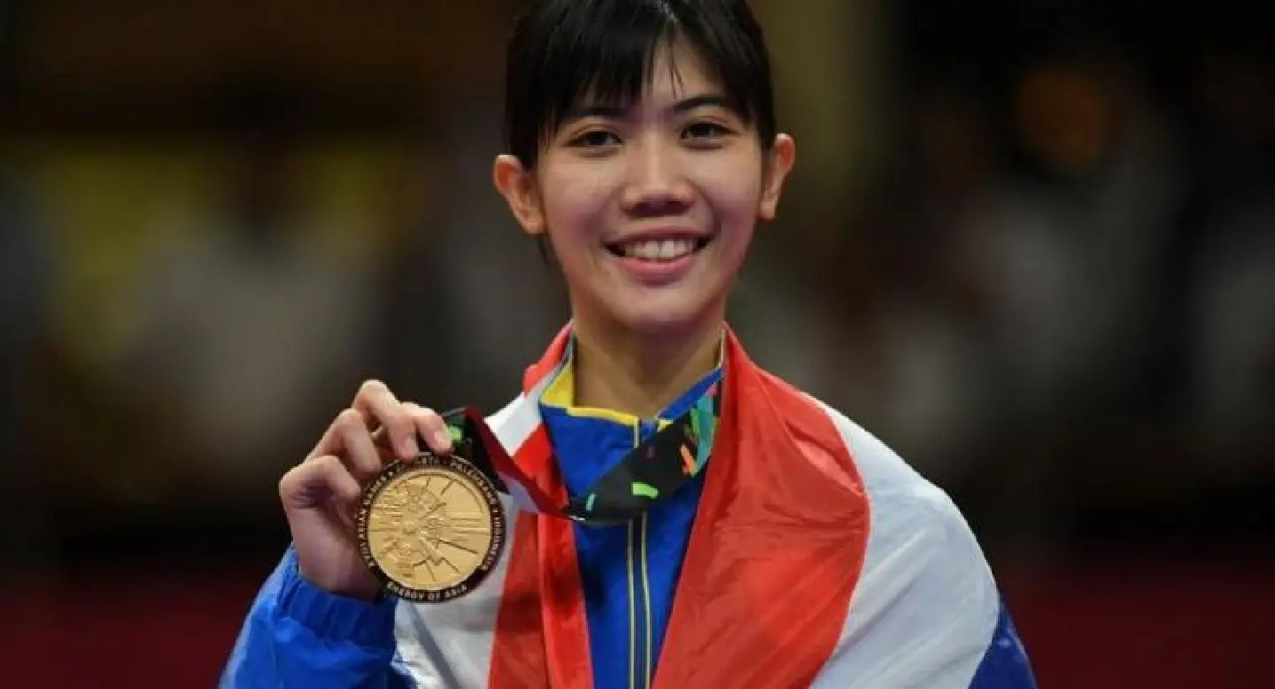 Panipak celebrates the long-awaited Asian Game gold