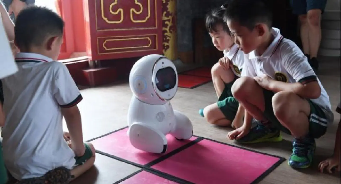 My teacher, the robot My teacher, the robot