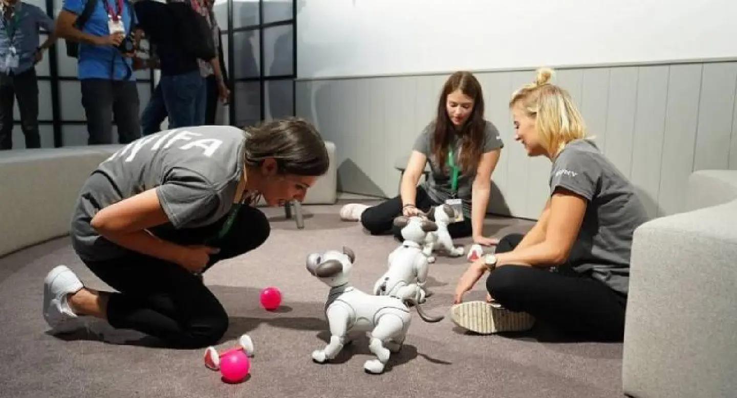 IFA Berlin: Robot dogs, VR games and e-skates