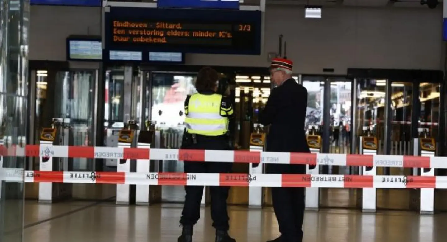 Double stabbing at Amsterdam station in possible terror attack