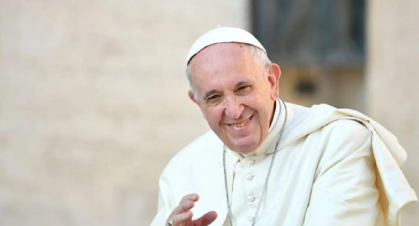 Pope urges clean up of plastic waste from oceans