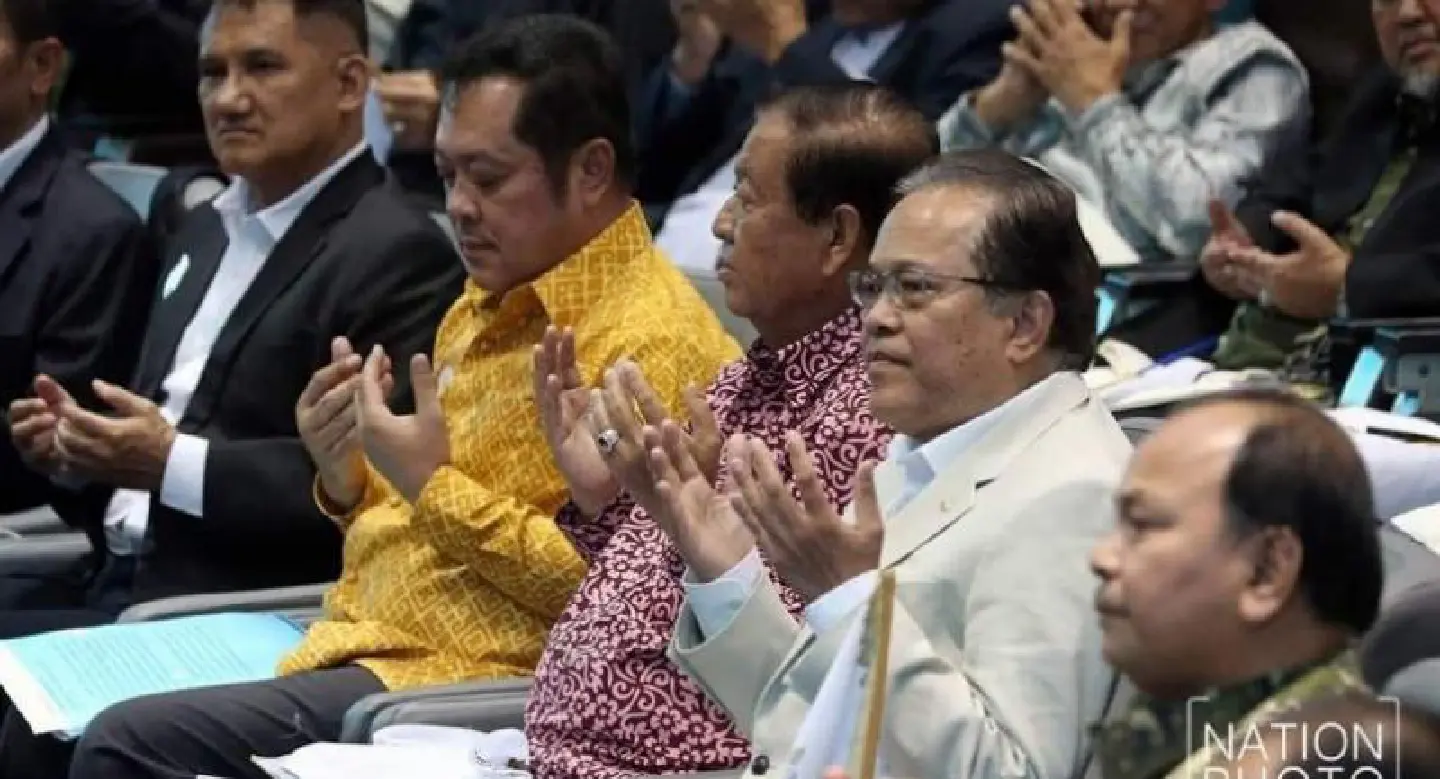 Wan chosen to lead new party Prachachat Wan chosen to lead new party Prachachat