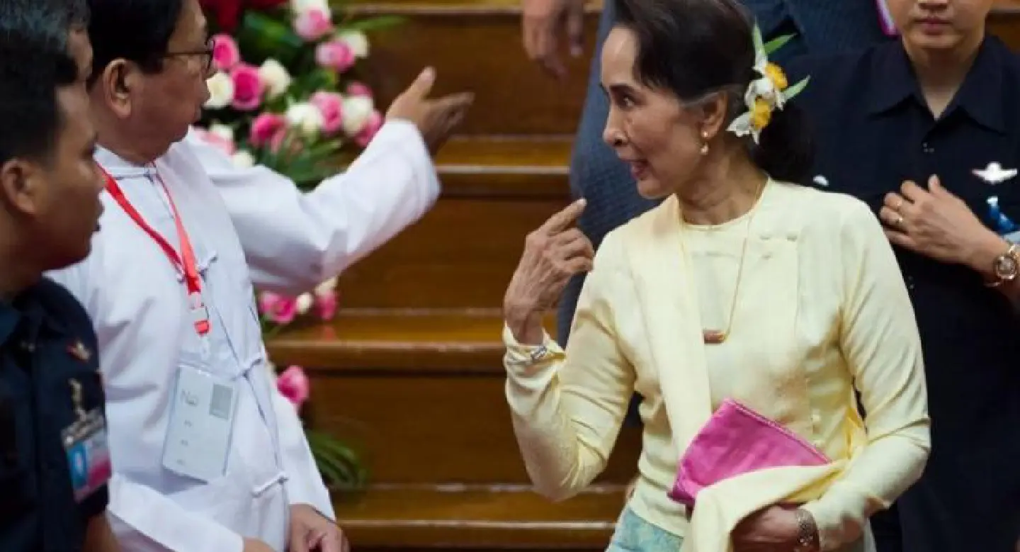 Press freedom group urges Suu Kyi to free Reuters reporters Press freedom group urges Suu Kyi to free Reuters reporters