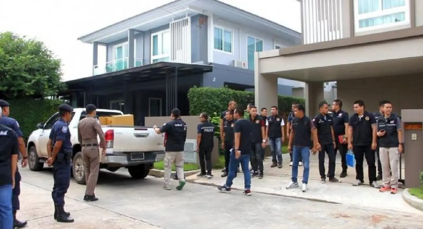 Police, AMLO in extensive raids to seize more assets in Loei savings co-op embezzlement case Police, AMLO in extensive raids to seize more assets in Loei savings co-op embezzlement case