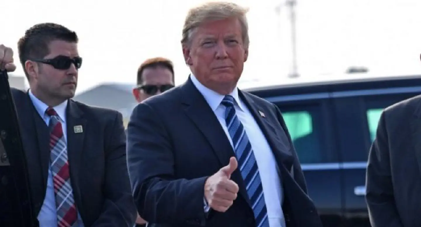 Trump lieutenants disavow explosive 'resistance' op-ed