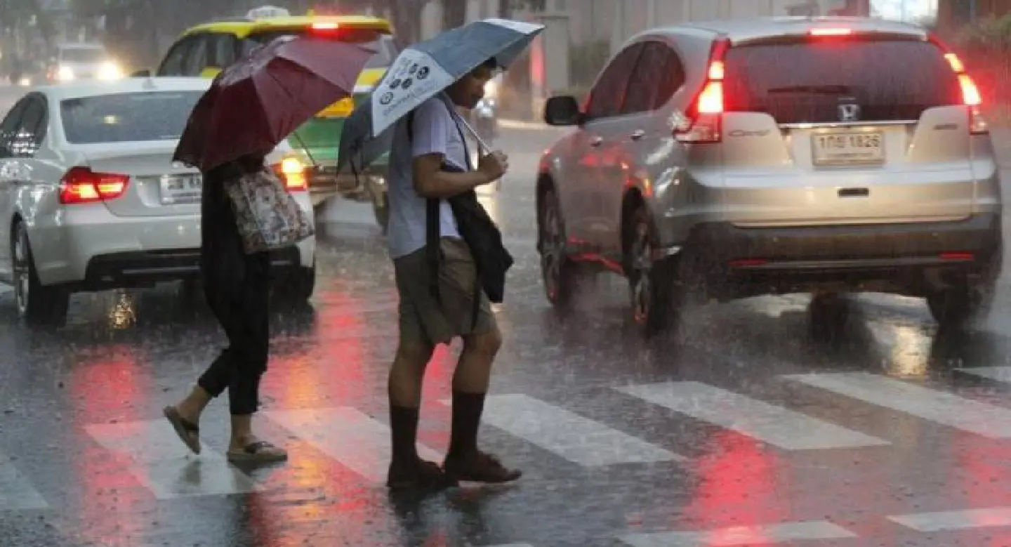 Heavy rains predicted in many parts of country Heavy rains predicted in many parts of country