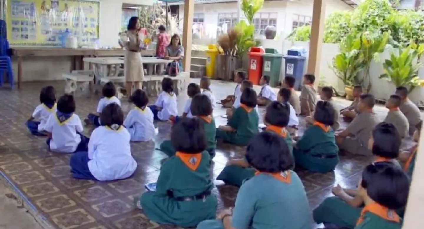 Nakhon Ratchasima school struggles with two teachers Nakhon Ratchasima school struggles with two teachers