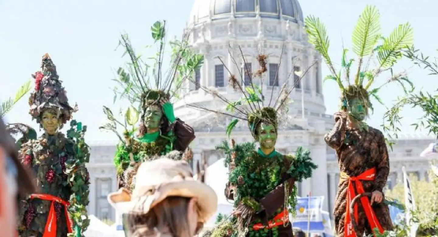 Global protests as key UN climate talks stumble