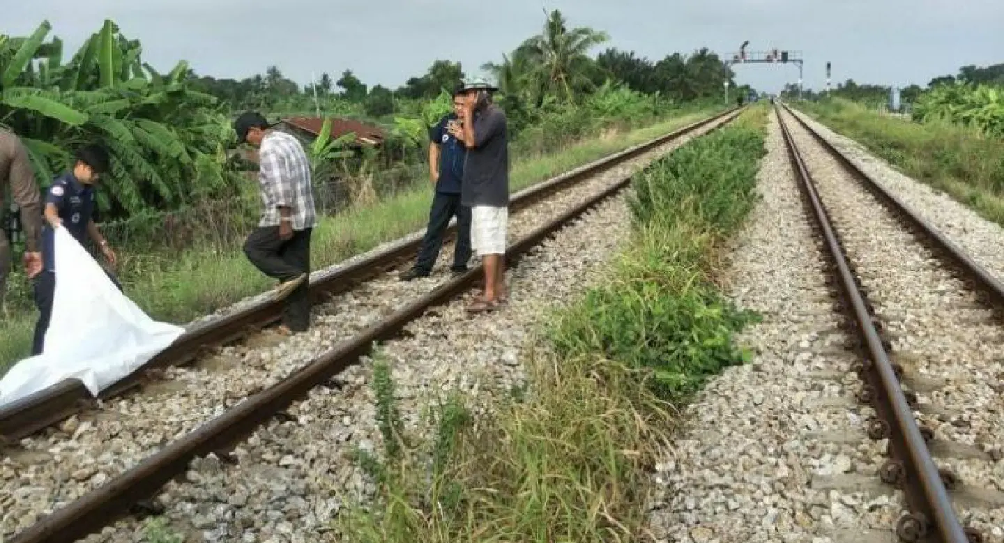 Man killed by train in Chachoengsao remains unidentified Man killed by train in Chachoengsao remains unidentified
