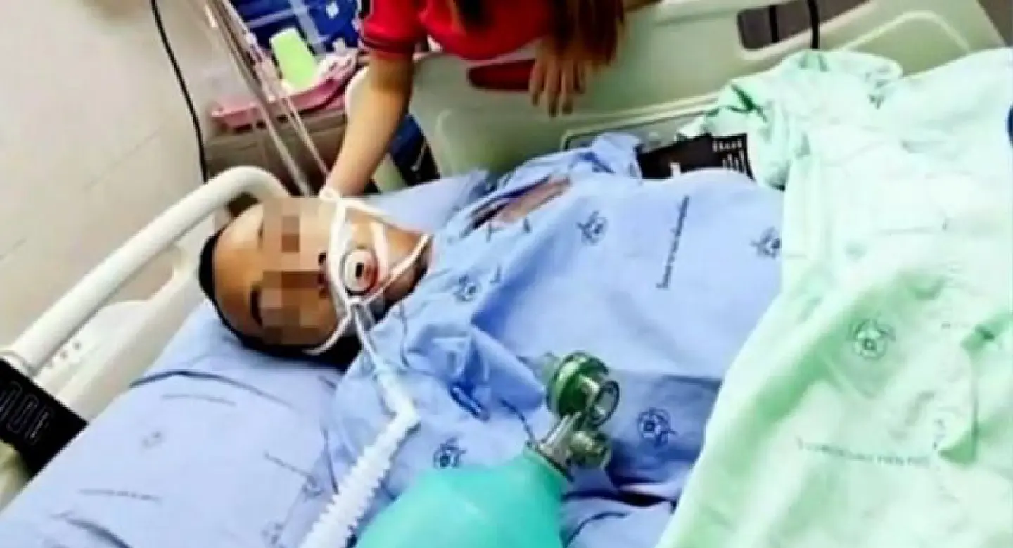 Soldier fights for life after being attacked by seniors Soldier fights for life after being attacked by seniors