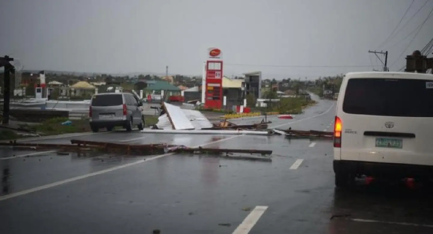 Super Typhoon Mangkhut smashes into Philippines Super Typhoon Mangkhut smashes into Philippines