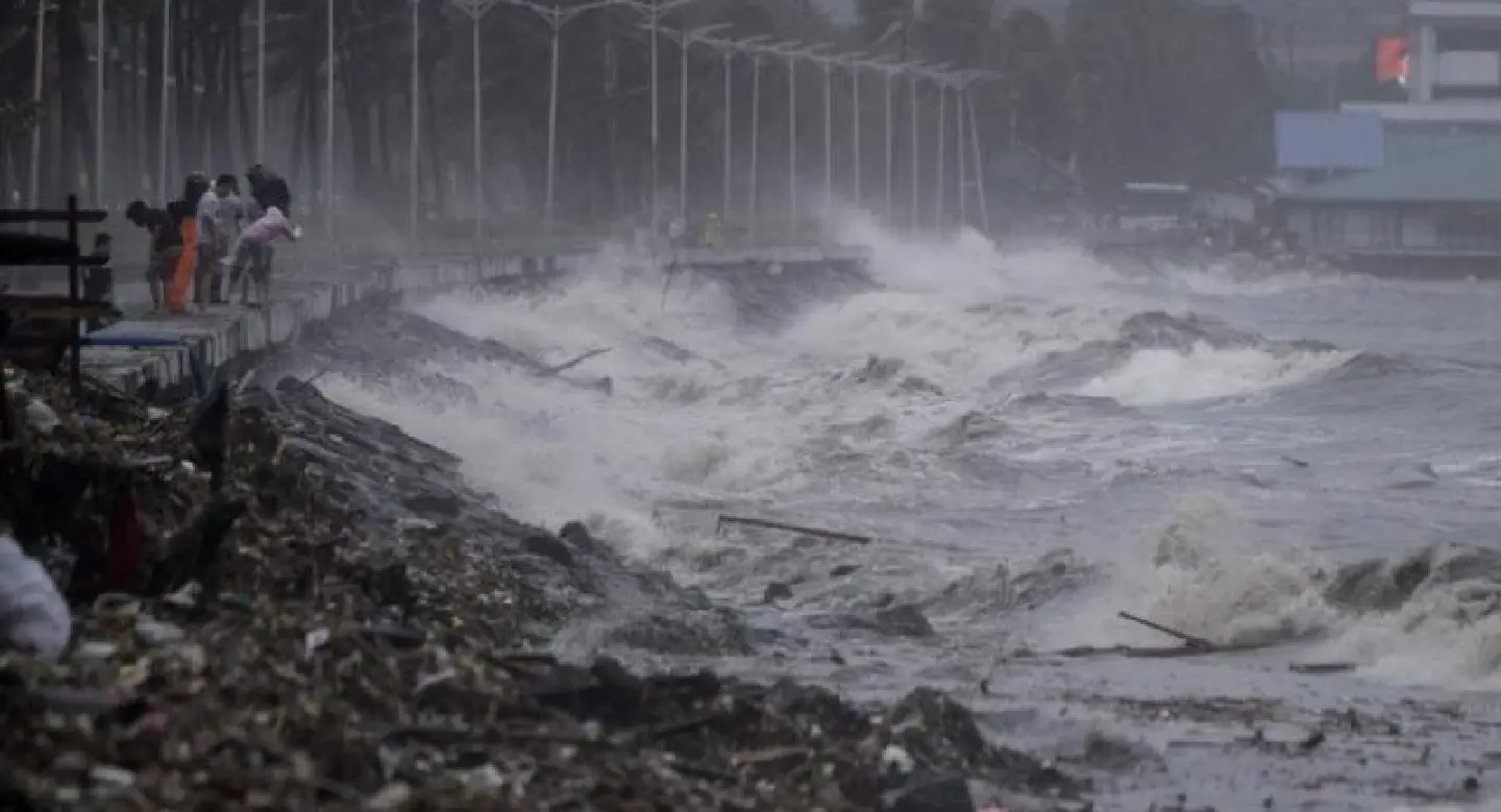 Super Typhoon Mangkhut claims first victims