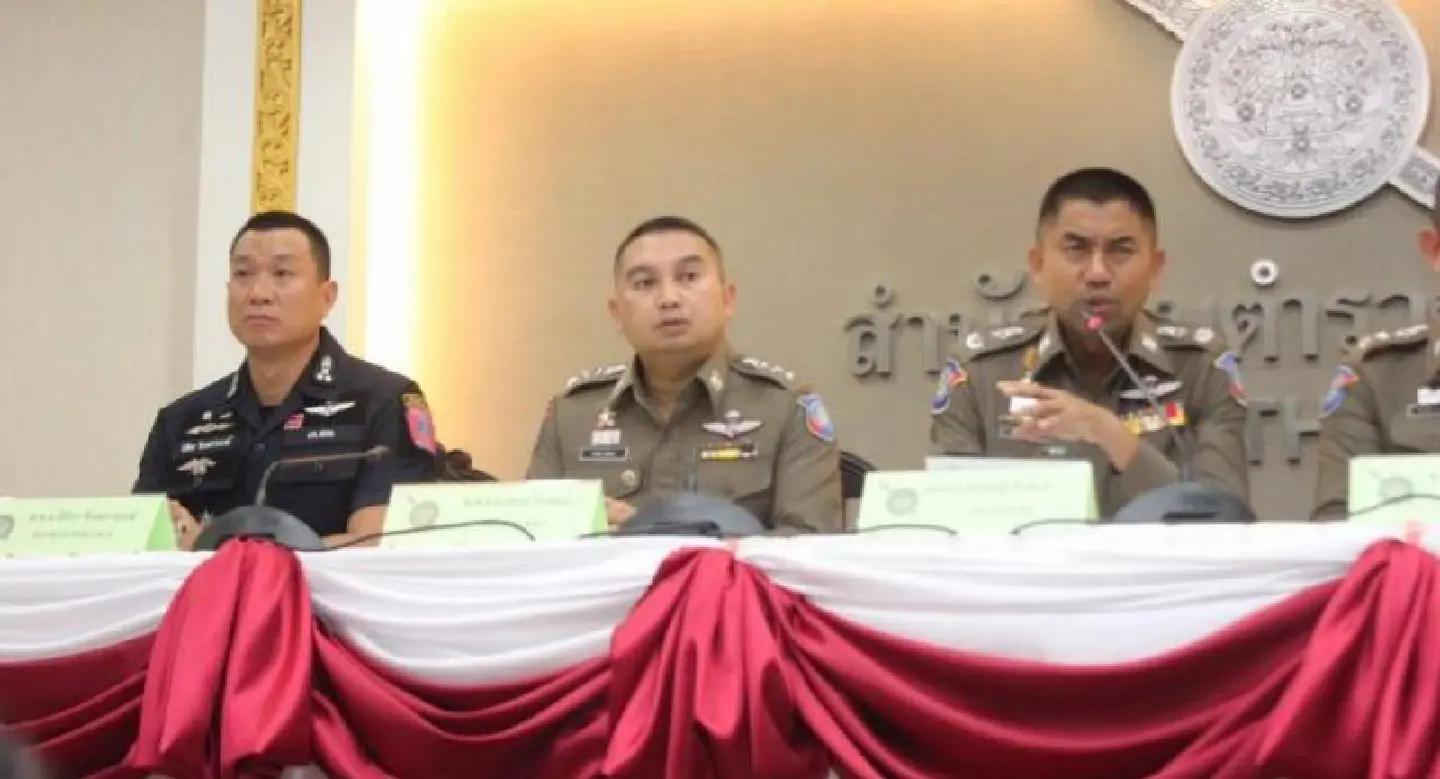 Four men arrested for broadcasting sex act on mobile app Four men arrested for broadcasting sex act on mobile app