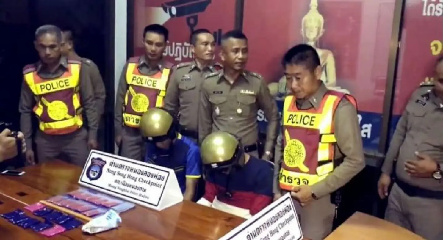 Two Nong Khai 12th grades busted allegedly transporting meth Two Nong Khai 12th grades busted allegedly transporting meth