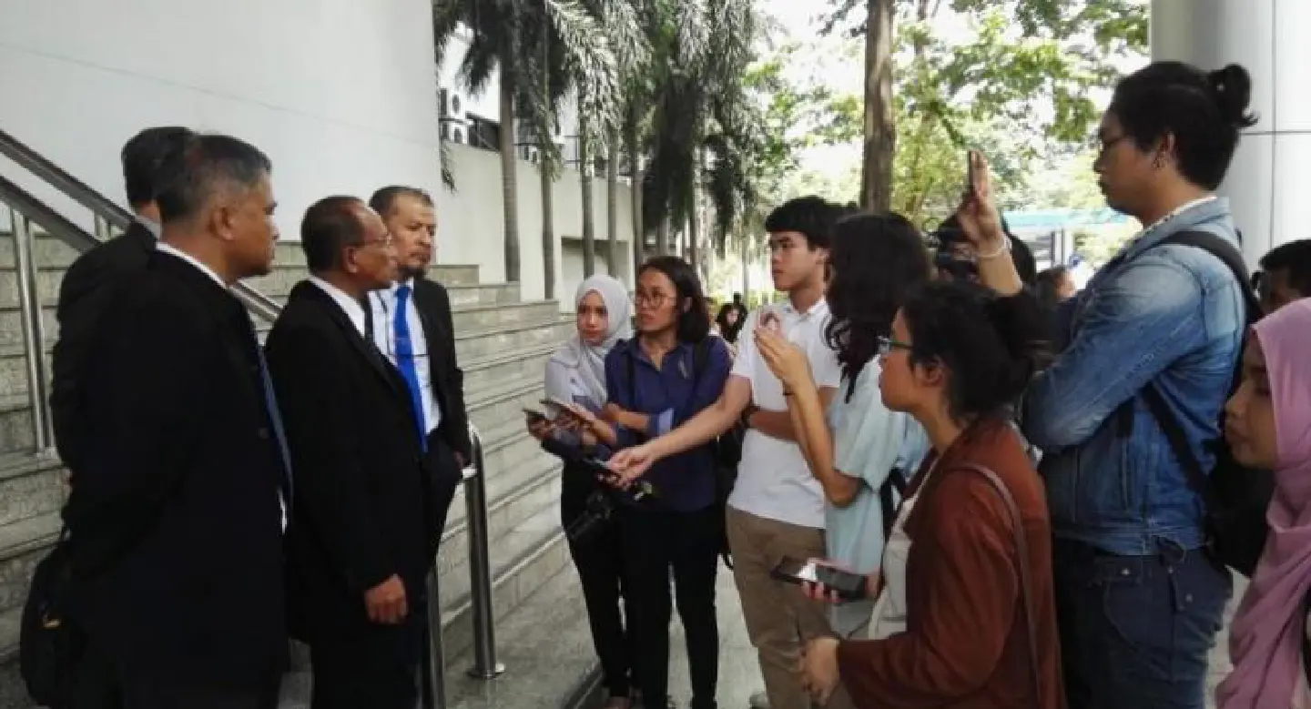 Court convicts nine in ‘budu not bomb’ case