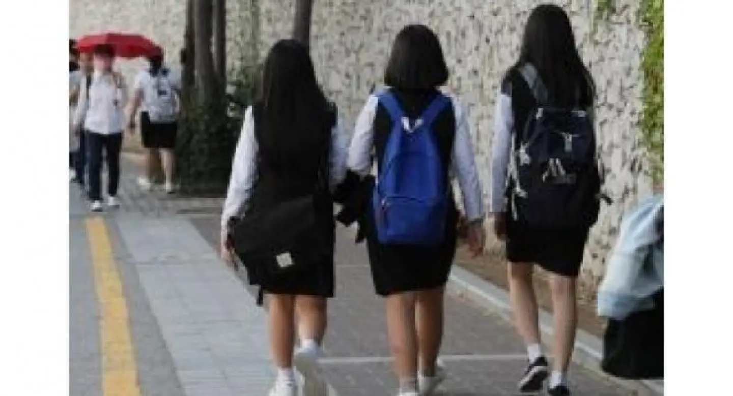 Seoul to allow schoolchildren to dye or perm their hair