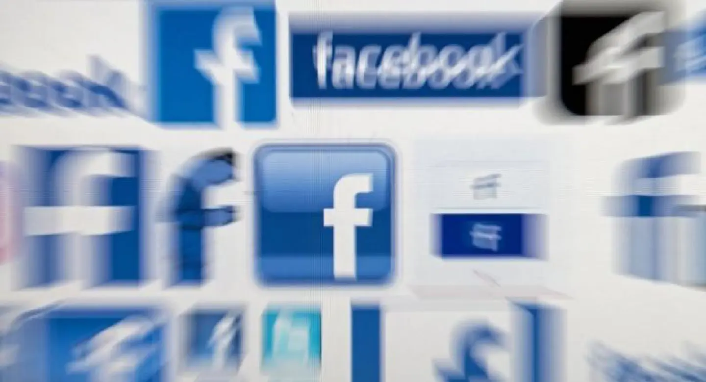 Facebook adds new tools to stem online bullying Facebook adds new tools to stem online bullying