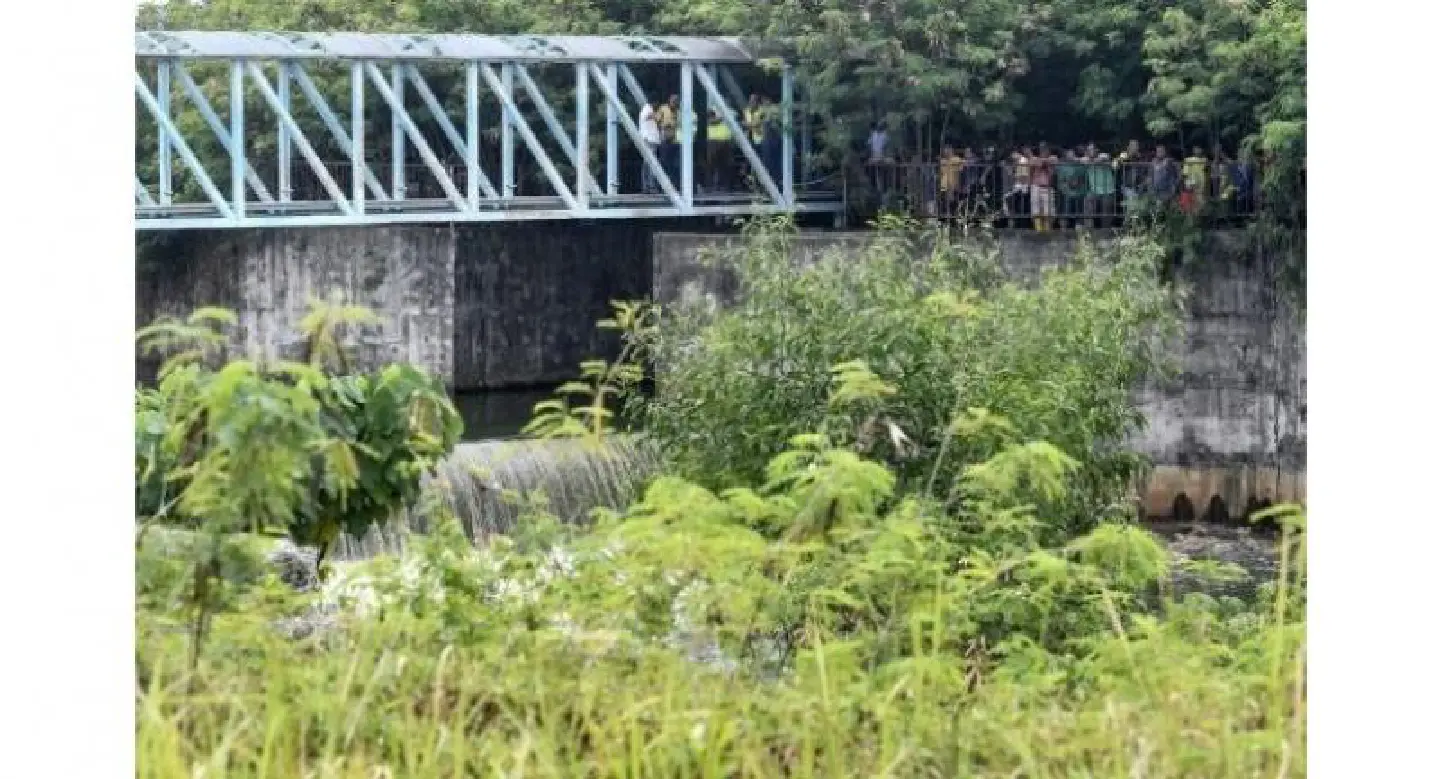 Urgent : Six Malaysian rescue divers drown in bid to save boy