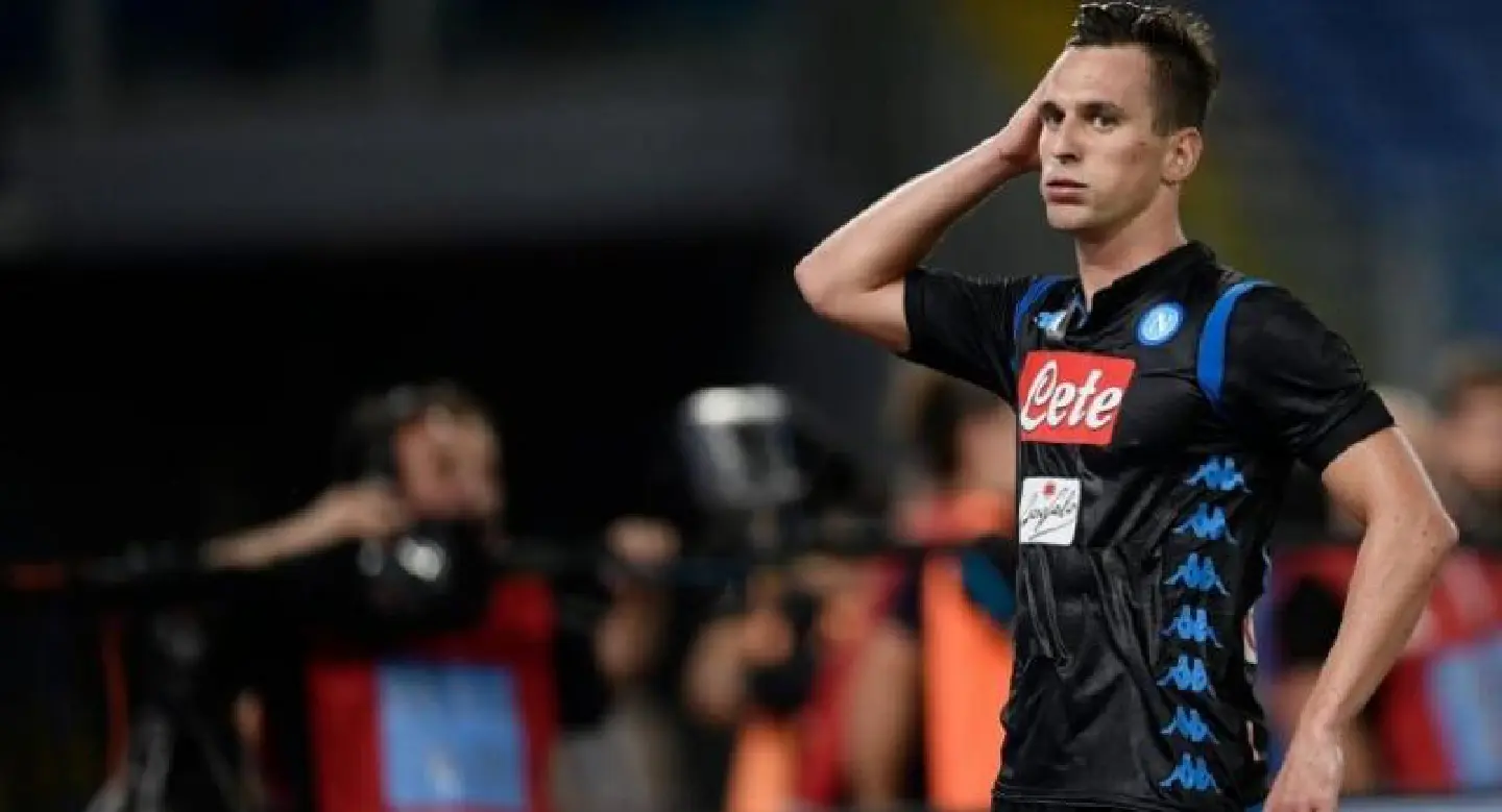 Napoli striker Milik robbed at gunpoint after Liverpool win Napoli striker Milik robbed at gunpoint after Liverpool win