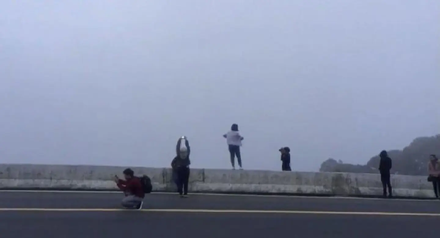 Doi Inthanon sees mercury drop to 6C as tourists return