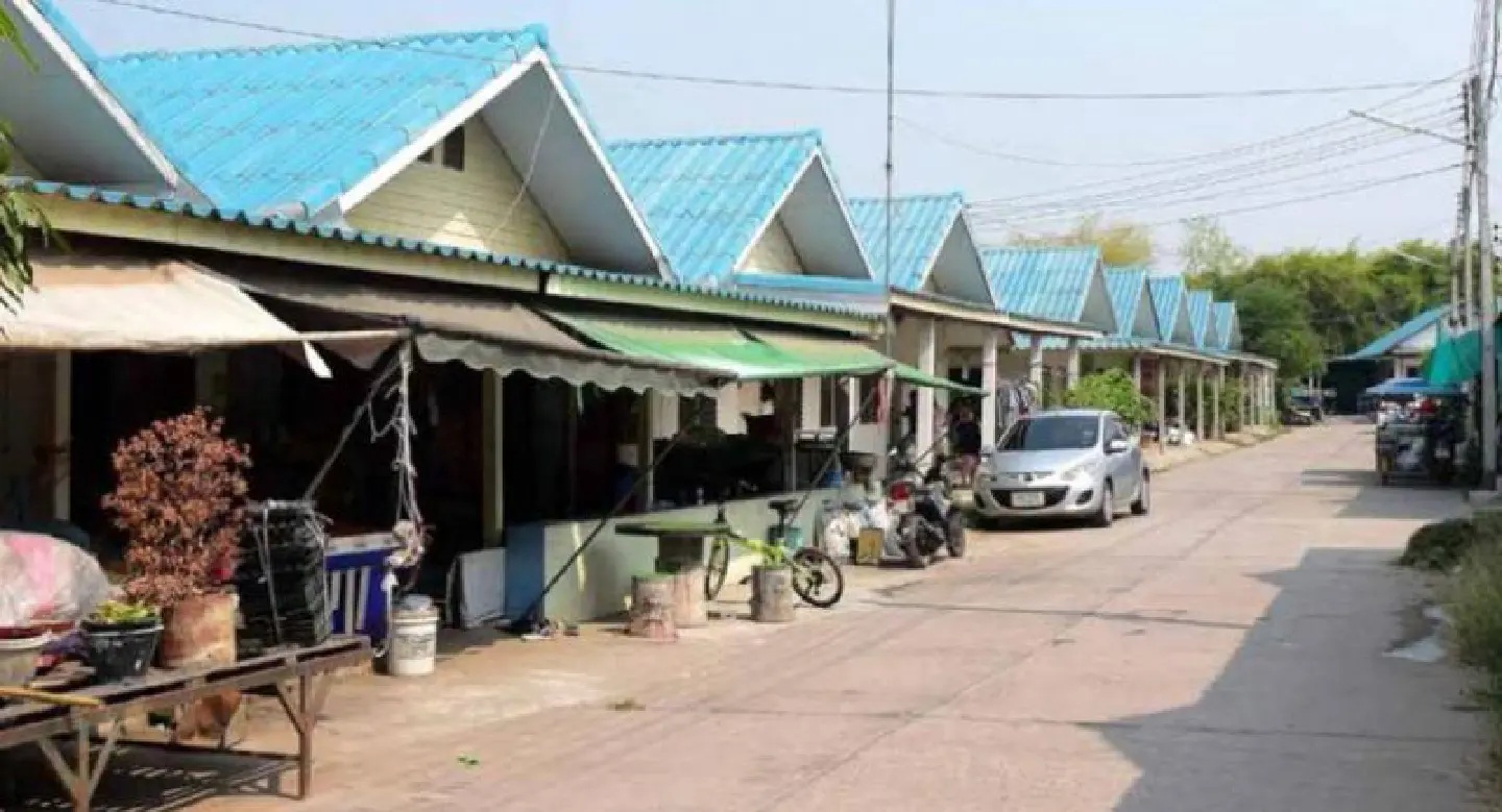 A housing project for |the poor in Khon Kaen inspires plan to lift lives of 4 million families A housing project for |the poor in Khon Kaen inspires plan to lift lives of 4 million families