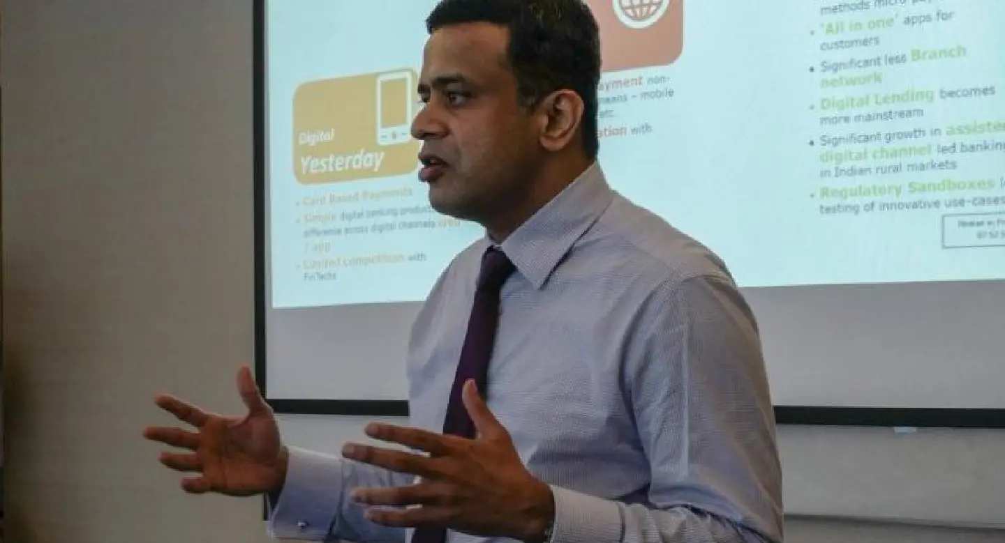 Fintech start-ups ‘vital to future health of banks’ Fintech start-ups ‘vital to future health of banks’