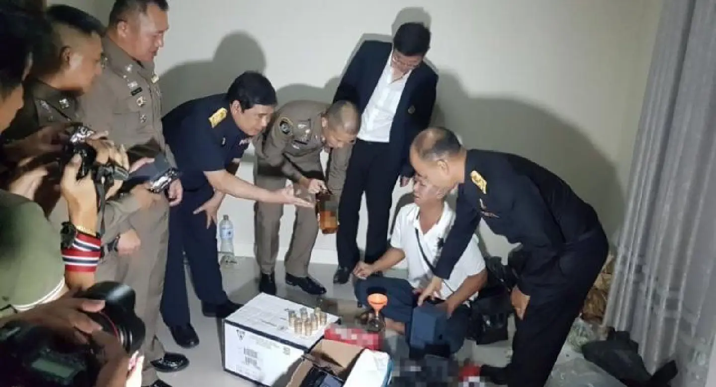 Malaysian, Thai arrested in Samut Prakan for making fake-brand booze Malaysian, Thai arrested in Samut Prakan for making fake-brand booze