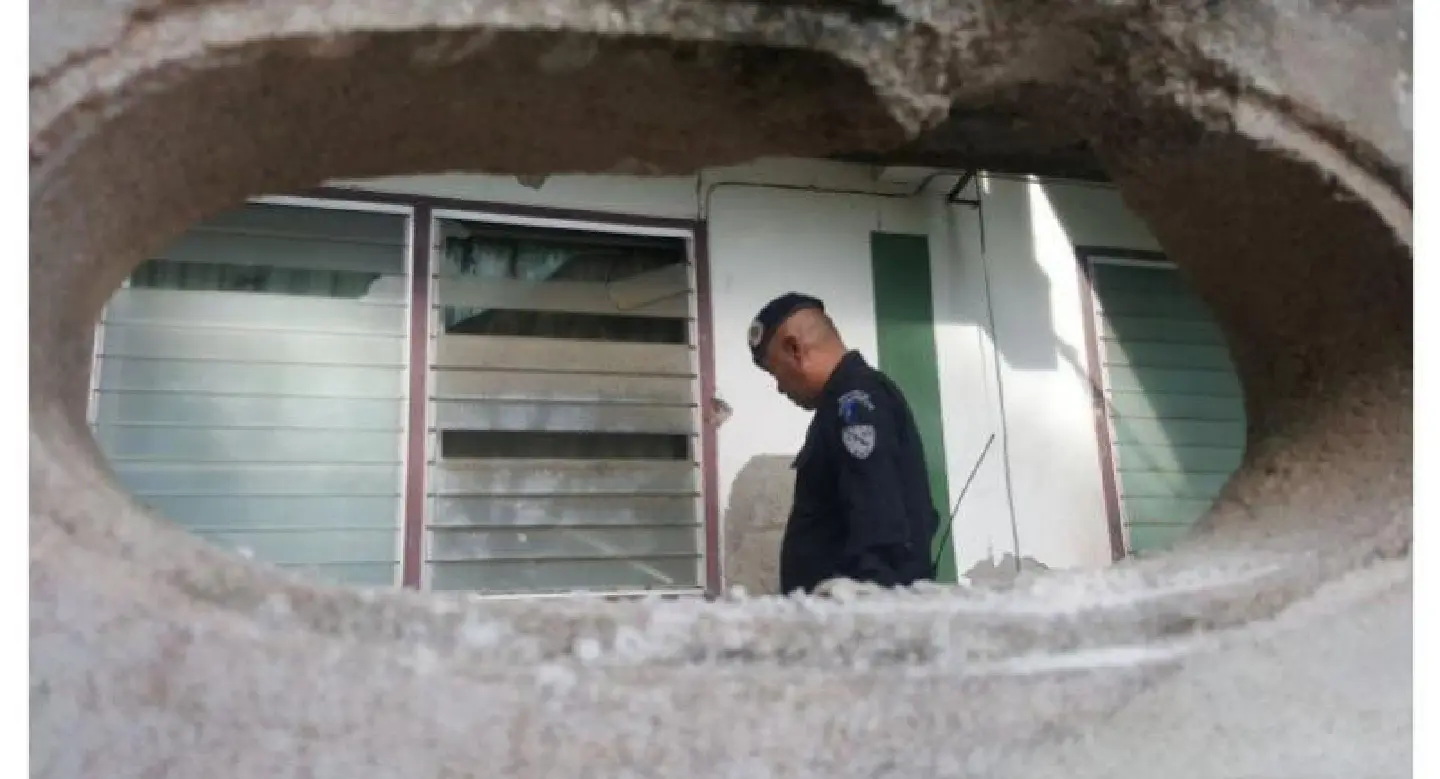 Policeman's house attacked by insurgents in Pattani Policeman's house attacked by insurgents in Pattani