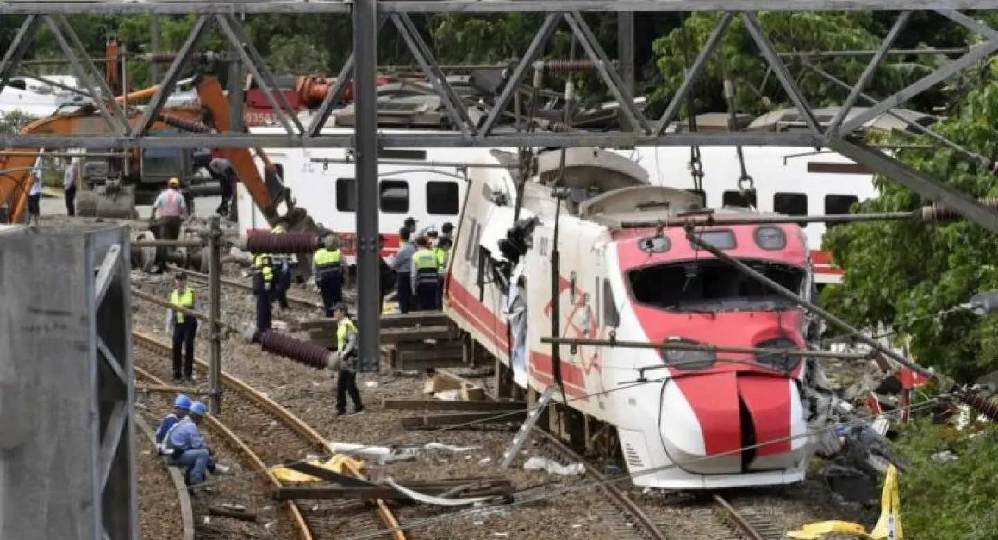 'The world is turned upside down in seconds' in Taiwan's worst rail accident in decades 'The world is turned upside down in seconds' in Taiwan's worst rail accident in decades
