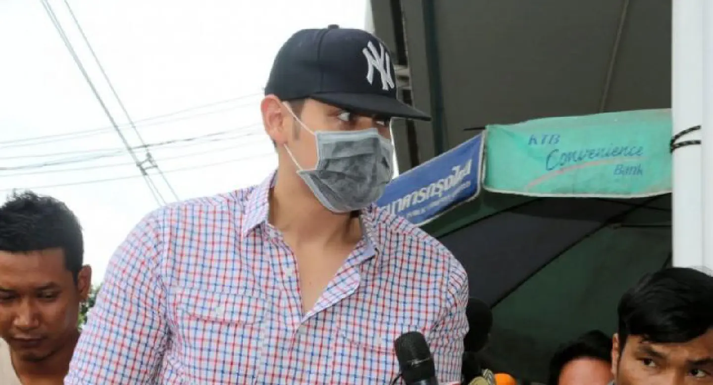 Ex-actor gets bail in case over unlicensed dental services