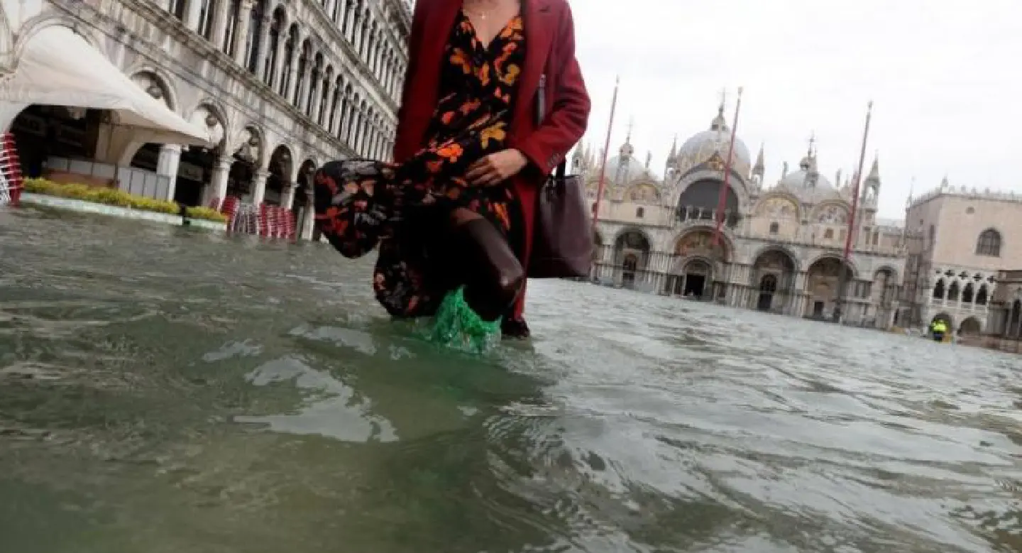 Deadly storms lash Italy leaving Venice afloat