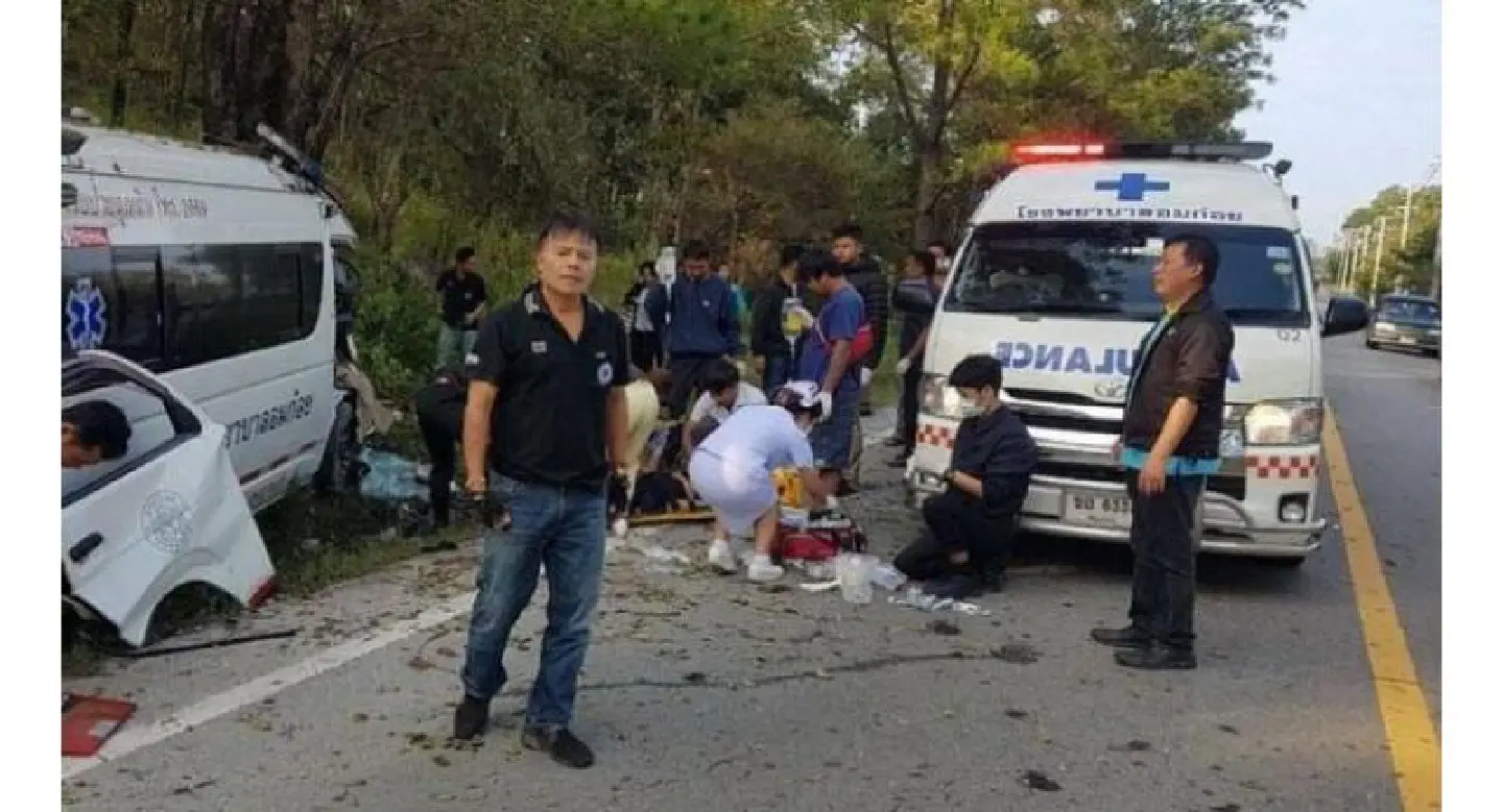 Nurse, motorcyclist killed as ambulance and bike collide in Chiang Mai Nurse, motorcyclist killed as ambulance and bike collide in Chiang Mai