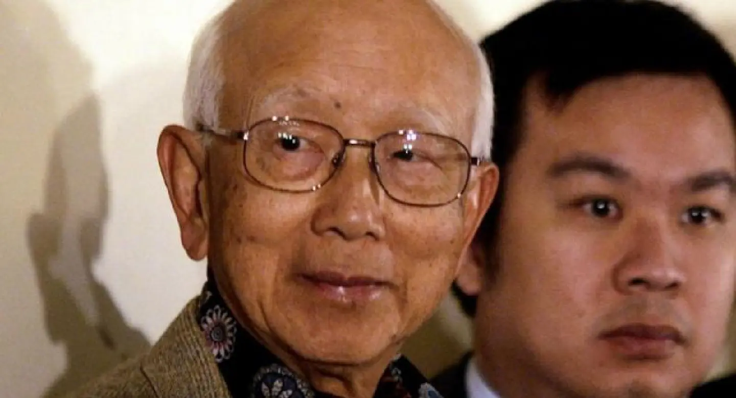 'Godfather' of Hong Kong film, producer behind Bruce Lee, dies 'Godfather' of Hong Kong film, producer behind Bruce Lee, dies