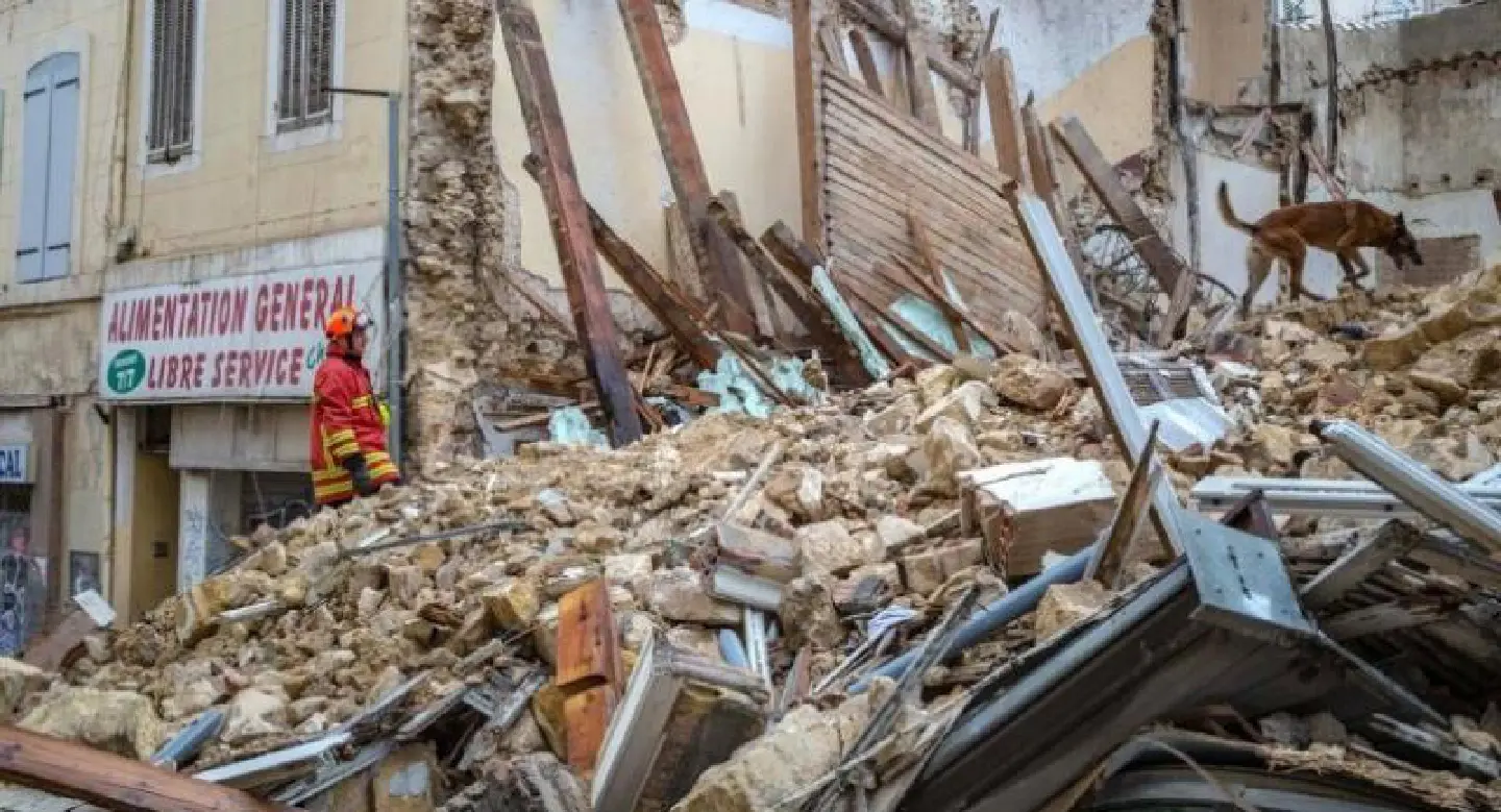 Urgent : Up to eight feared dead in Marseille building collapse Urgent : Up to eight feared dead in Marseille building collapse